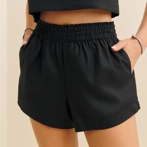 Reformation Mila Linen Short